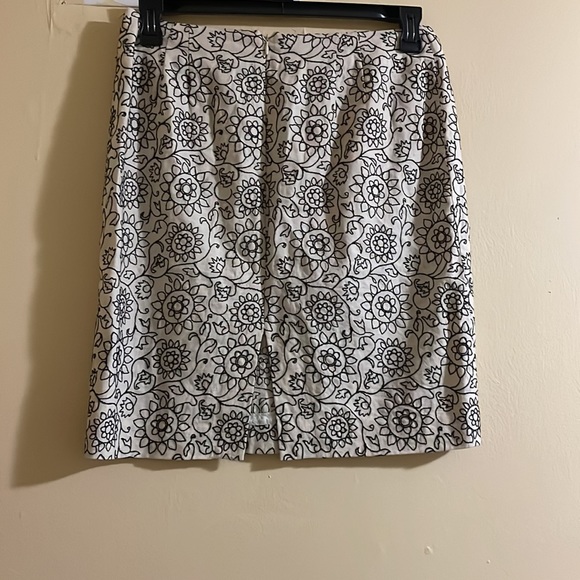 SALES SALEA 💯 Super Cute Skirt With All Over Embroidery 2 for $20 - Picture 3 of 4